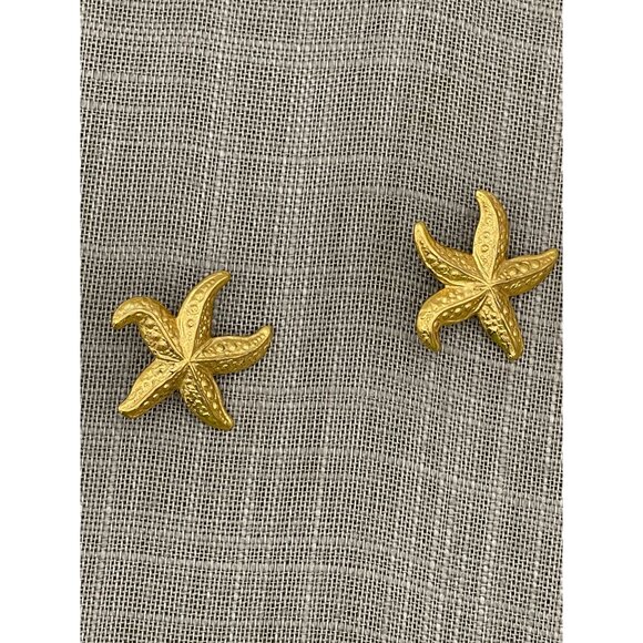 Starfish Pierced Earrings Gold Tone 1.25" Textured Lightweight Stud Post - Picture 4 of 10